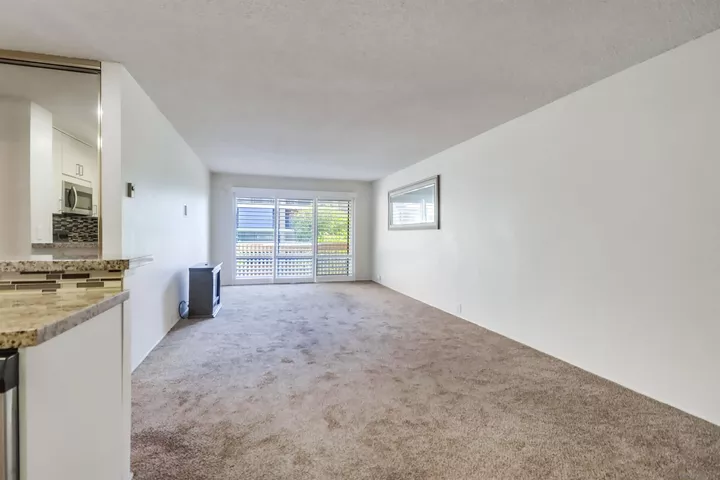 Property Photo: 1855 Diamond St 201 CA 92109