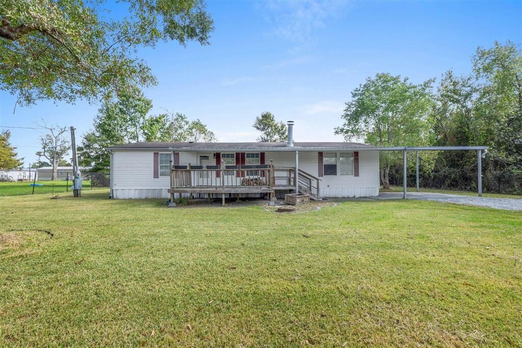 Property Photo:  986 Holly Vale Drive  LA 70611 