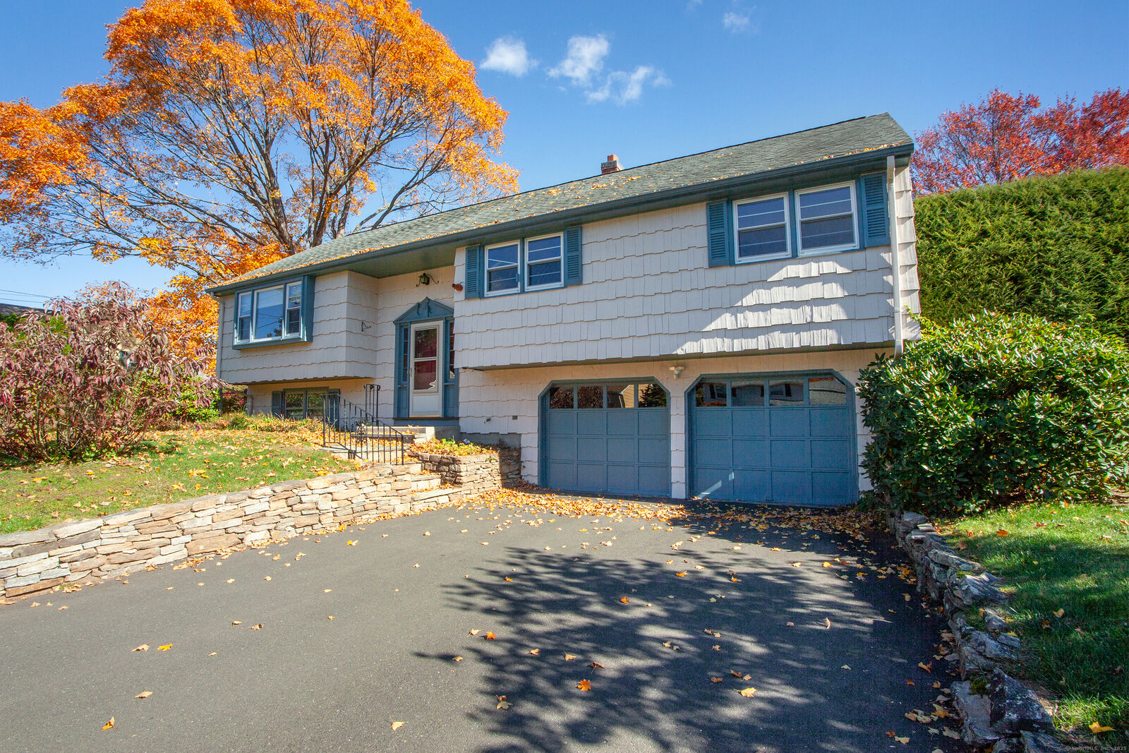 Property Photo:  60 Burnham Drive  CT 06110