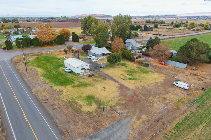 4200 Sunnyside Mabton Rd  Sunnyside WA 98944 photo