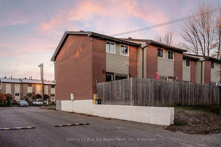 Property Photo:  450 Lakeshore Drive D1  ON P1A 2E1 