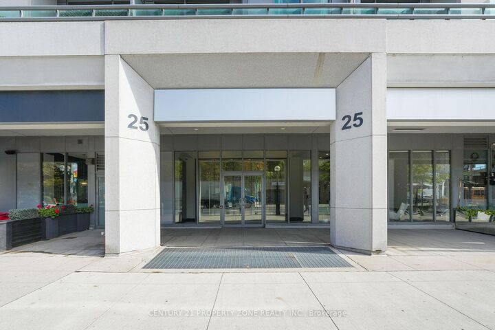 Property Photo: 25 Lower Simcoe Street 527 ON M5J 3A1
