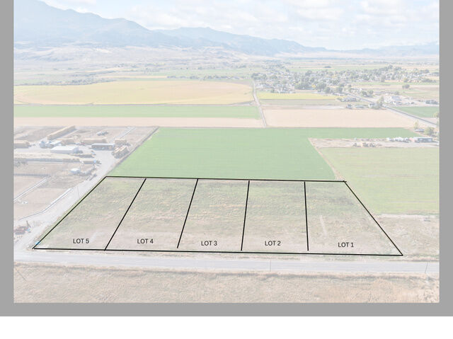 Property Photo: 155 E 650 N 1 UT 84754