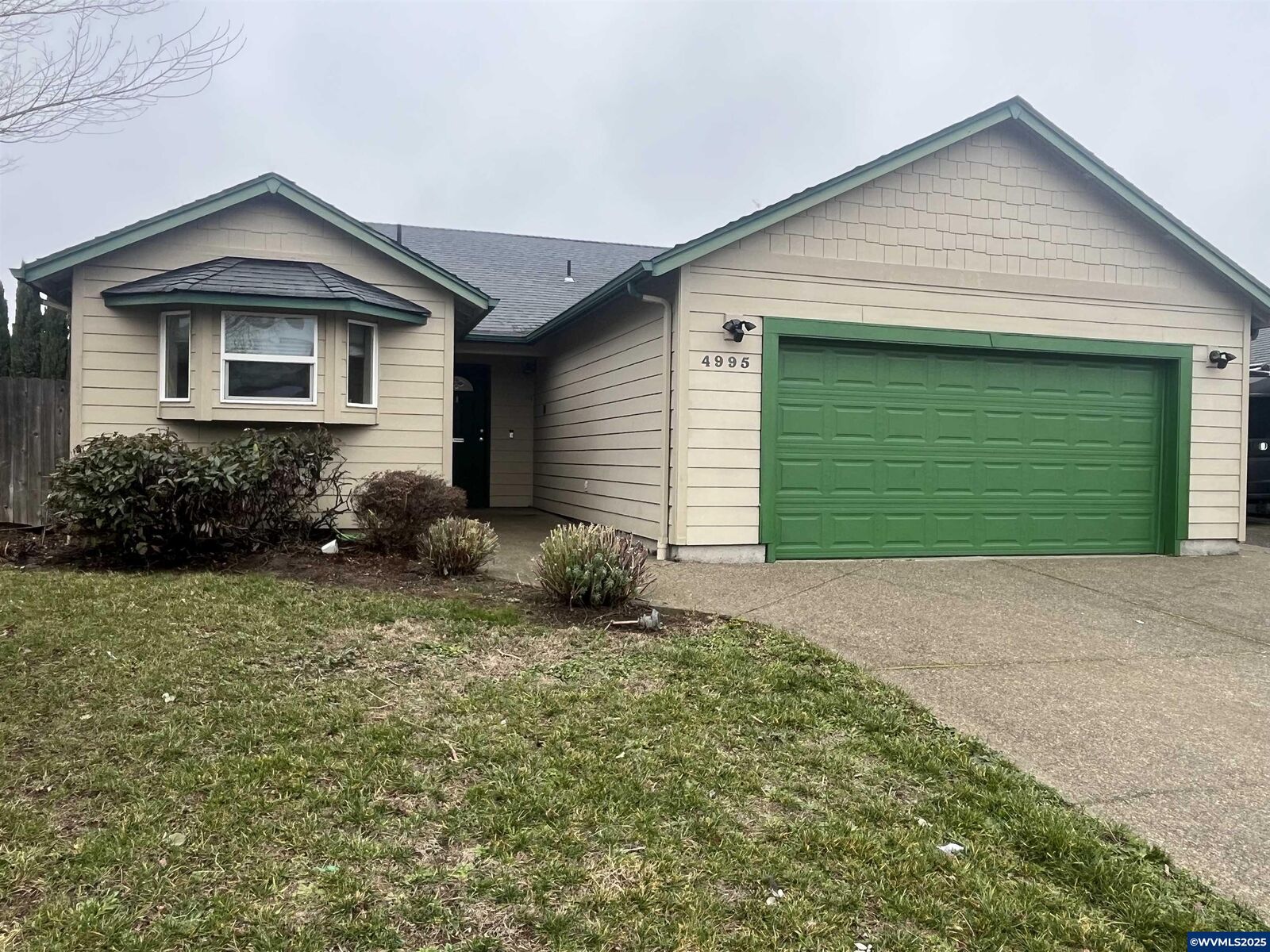 Property Photo:  4995 Ward Dr NE  OR 97305 