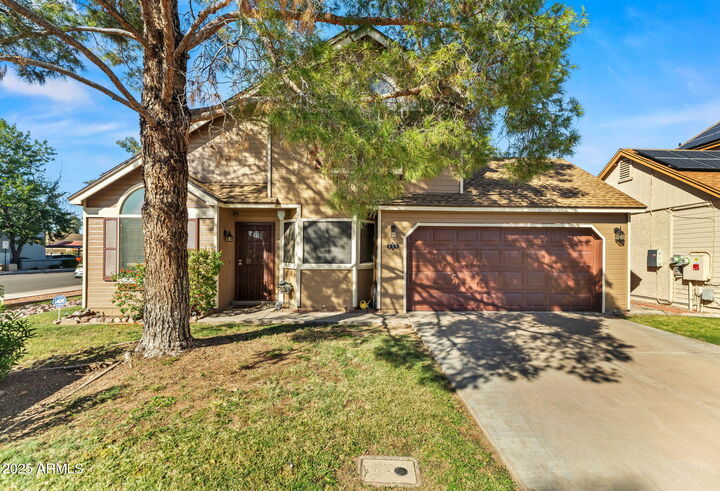 Property Photo:  235 N 22nd Place 535  AZ 85213 