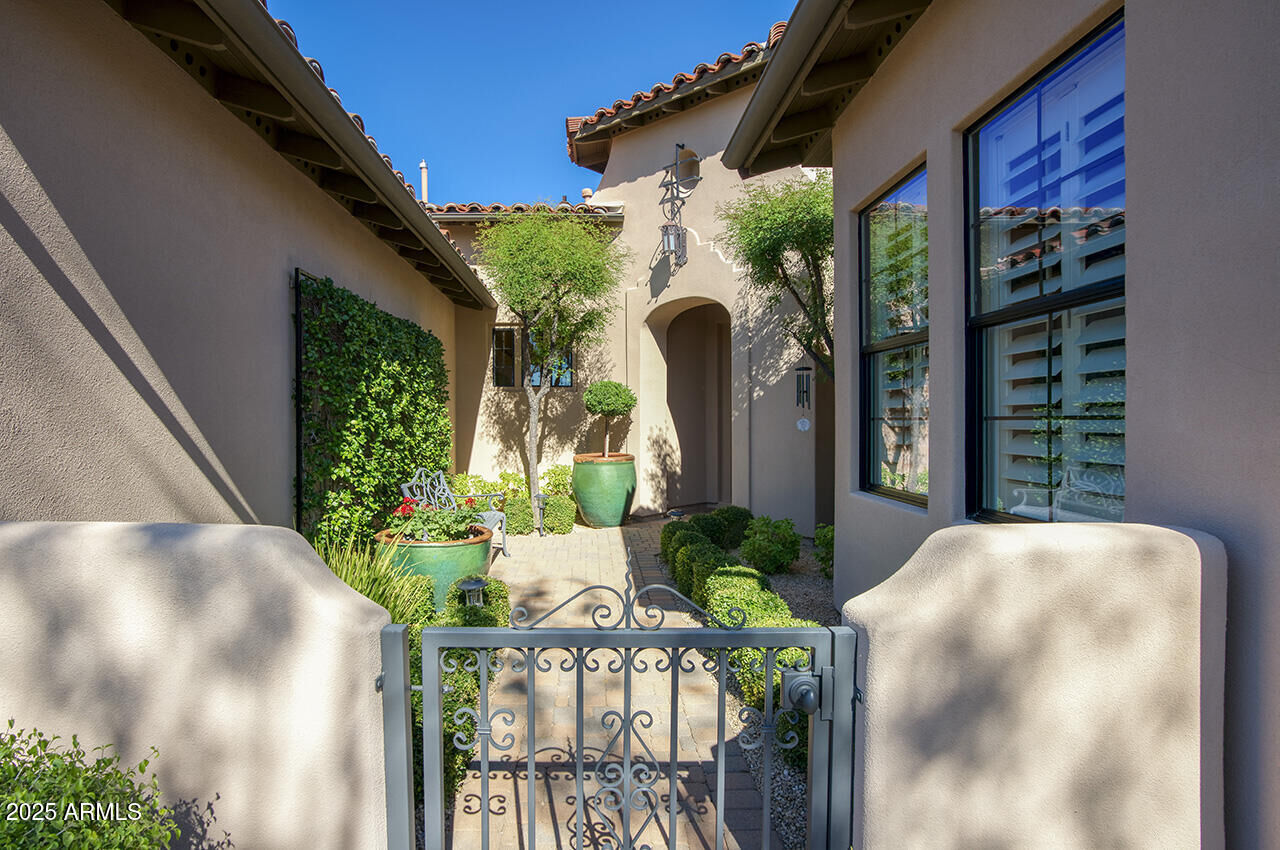 Property Photo:  9190 E Hoverland Road  AZ 85255 