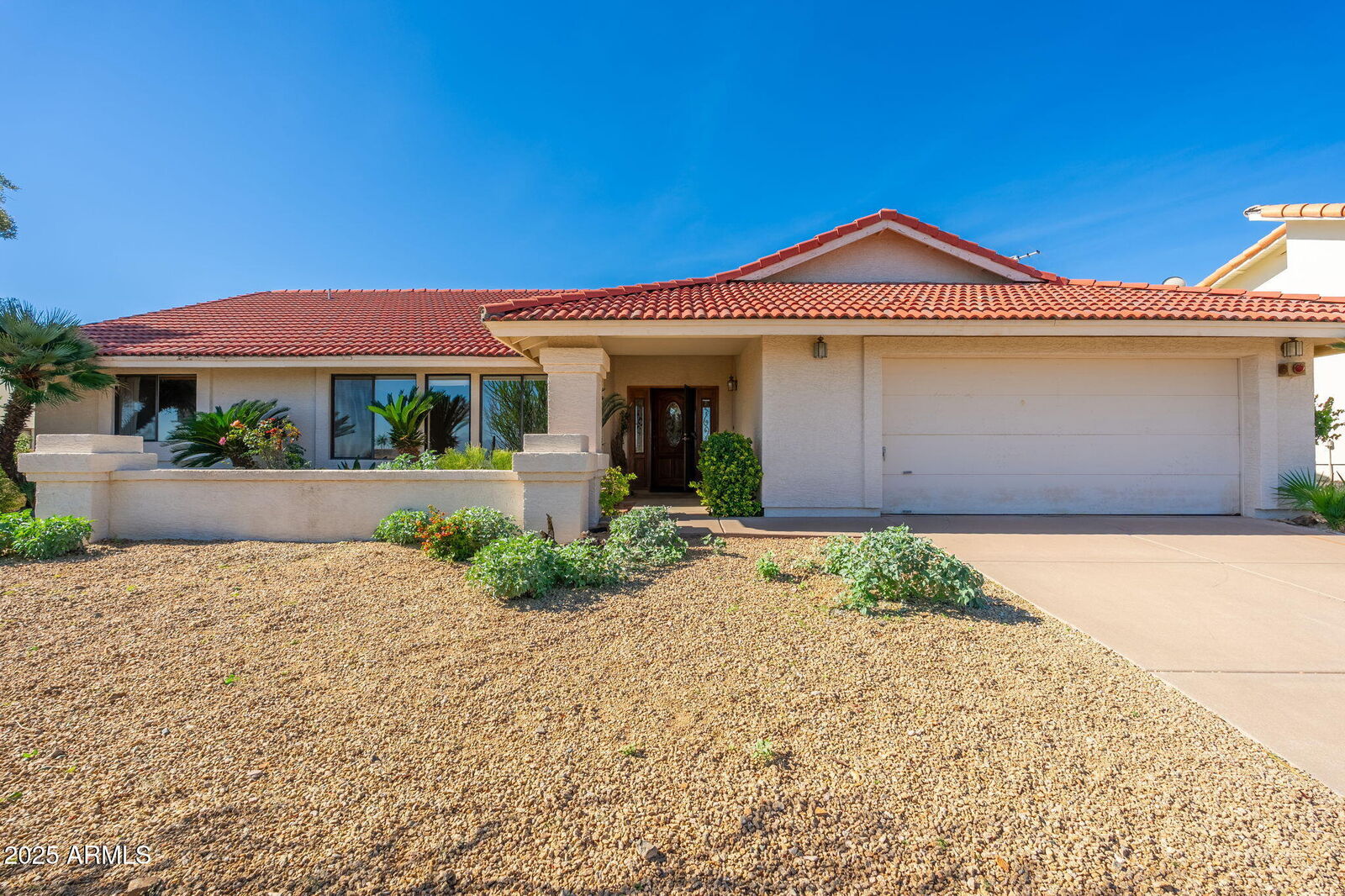 Property Photo: 15245 E Palomino Boulevard AZ 85268