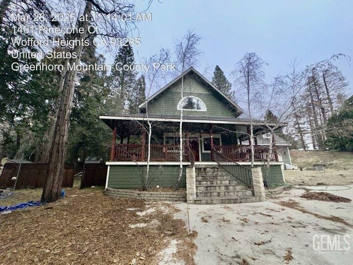 Property Photo:  1400 Pinecone Court  CA 93285 