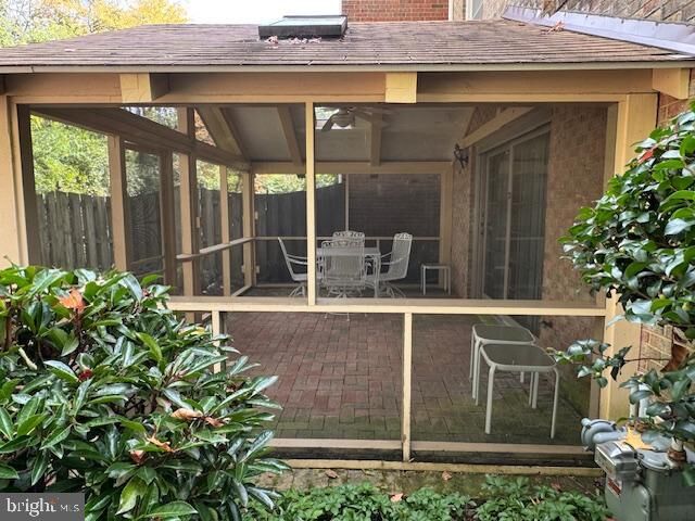 Property Photo:  153 East Street NE  VA 22180 