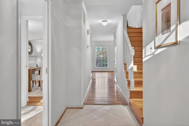 Property Photo:  153 East Street NE  VA 22180 