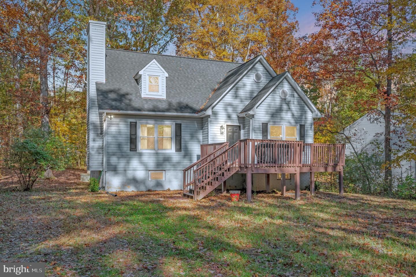 Property Photo:  203 Sea Cliff Drive  VA 22546 