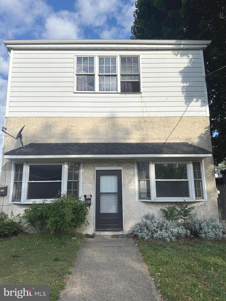 109 E Park Avenue  Hamilton NJ 08610 photo