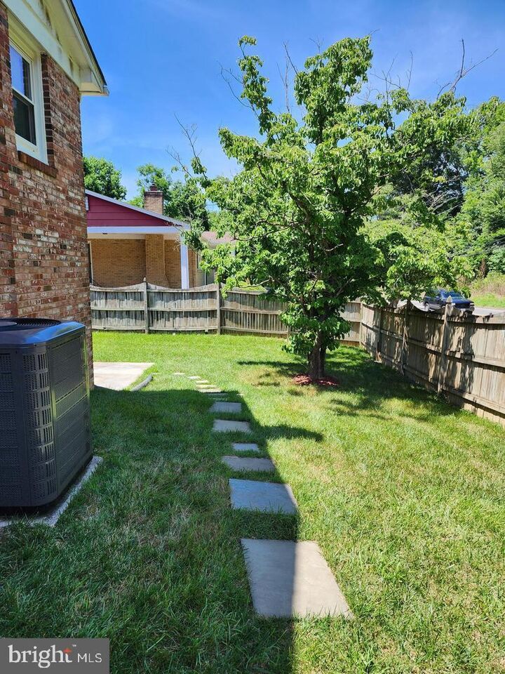 Property Photo:  9922 Williamsburg Drive  MD 20772