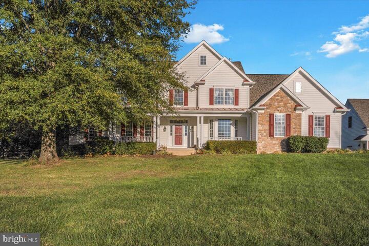 Property Photo:  16886 Ivandale Road  VA 20158 