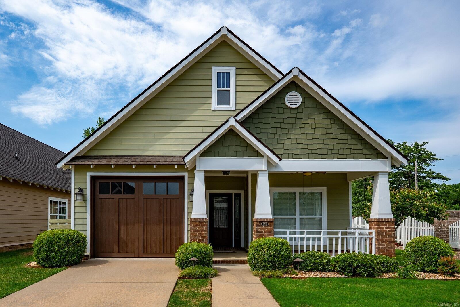 Property Photo: 2700 Stonebrook Cove AR 72034