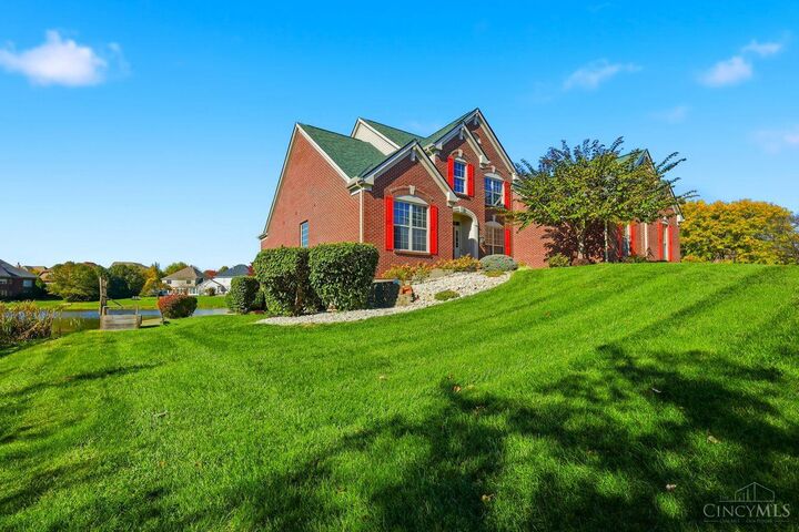 Property Photo:  5339 Mapledale Way  OH 45040