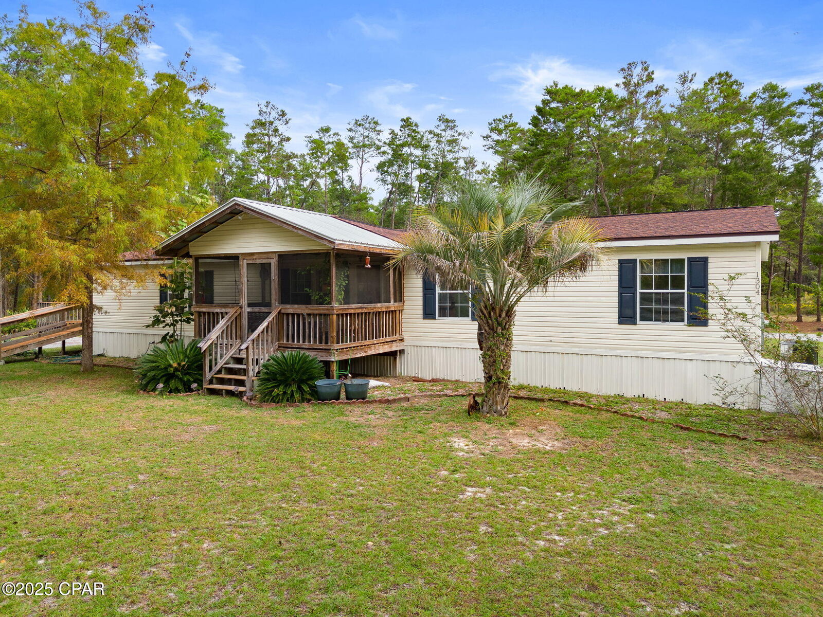 Property Photo:  1304 Moon Court  FL 32409 