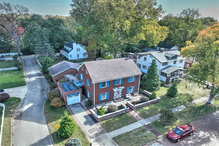 Property Photo: 266 N Cobb Avenue IL 62522