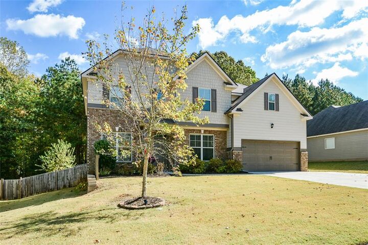 Property Photo:  195 Ledford Way  GA 30132