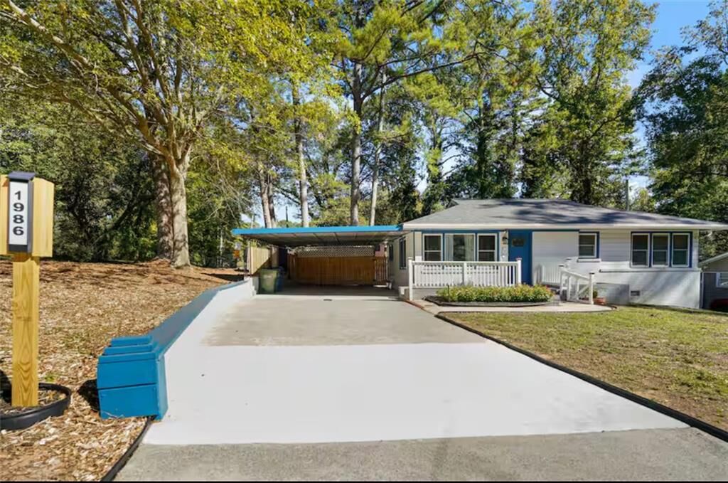 Property Photo: 1986 Marvin Lane SW GA 30311