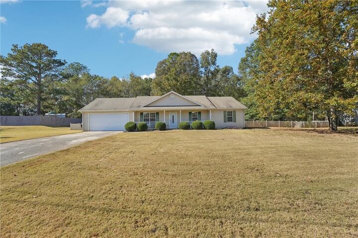 Property Photo: 117 Floresta Drive GA 30252