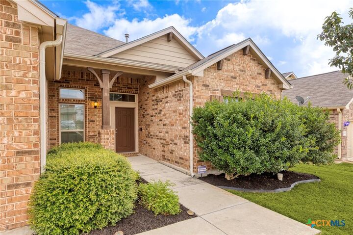 Property Photo:  427 Wood Duck  TX 78130