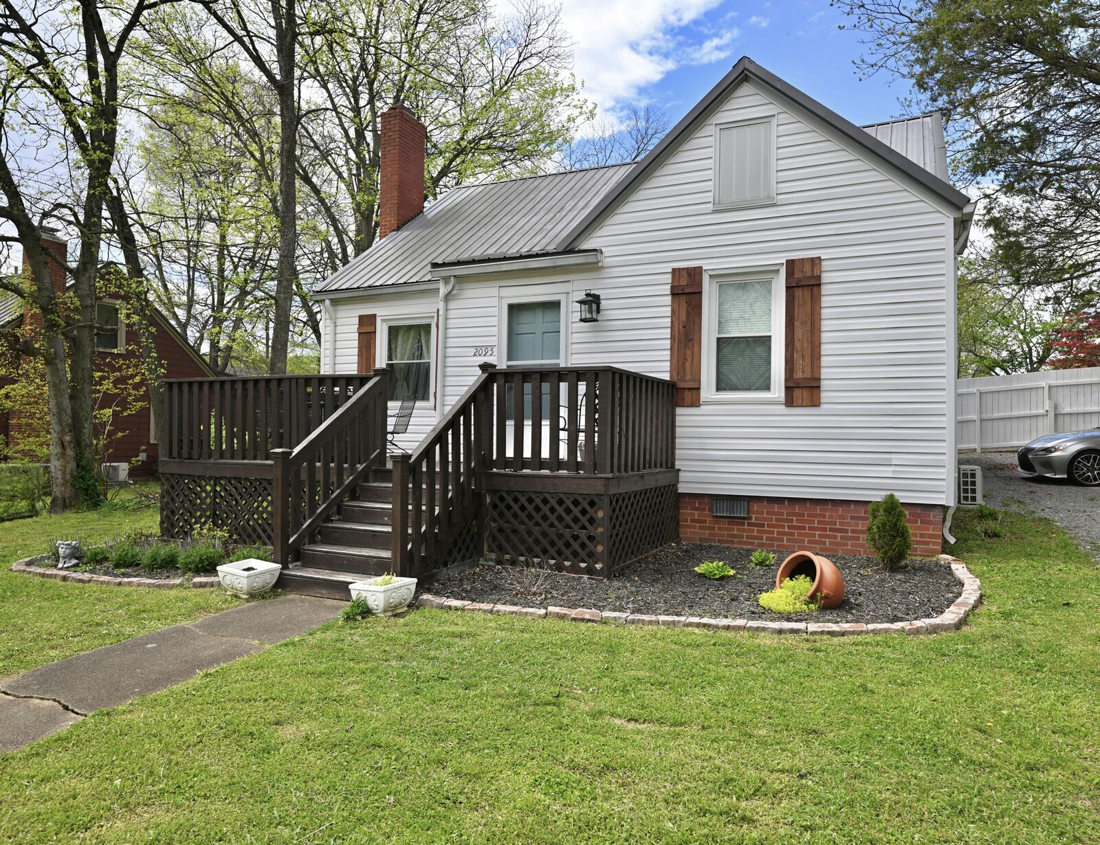 Property Photo:  2095 Church Street NE  TN 37311