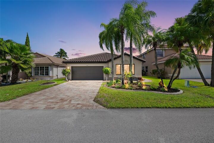 1941 NW 182nd Ter  Pembroke Pines FL 33029 photo