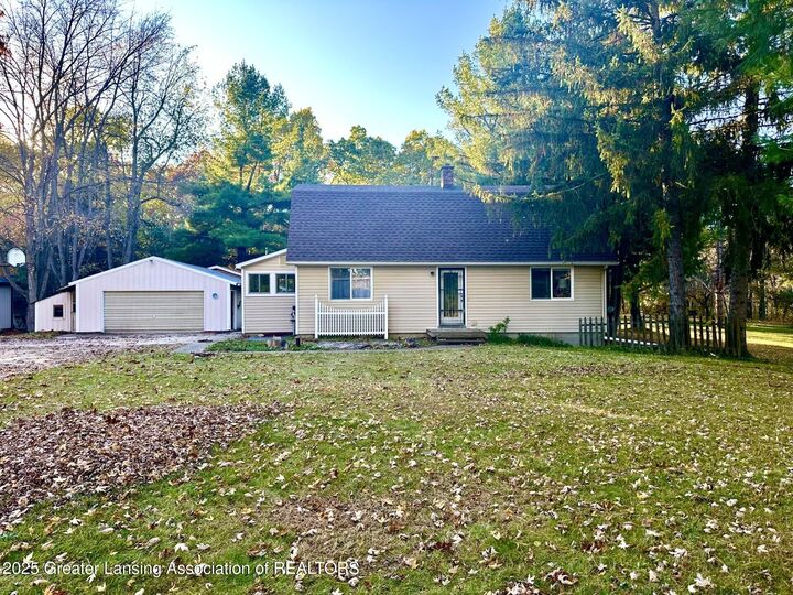 9050 Laingsburg Road  Laingsburg MI 48848 photo