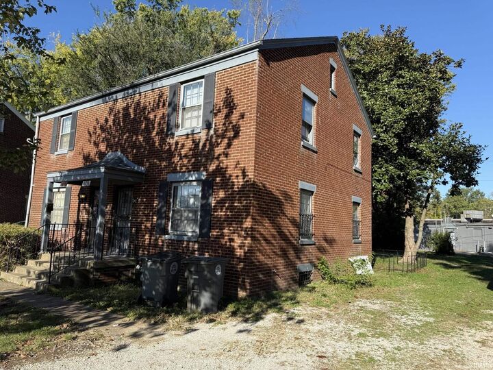Property Photo: 1101 1103 Macarthur Circle IN 47714