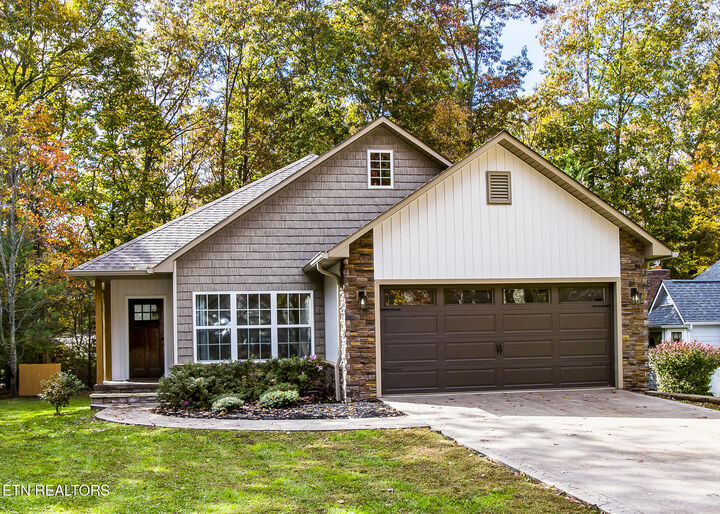 Property Photo:  15 Hickory Cove Lane  TN 38558 