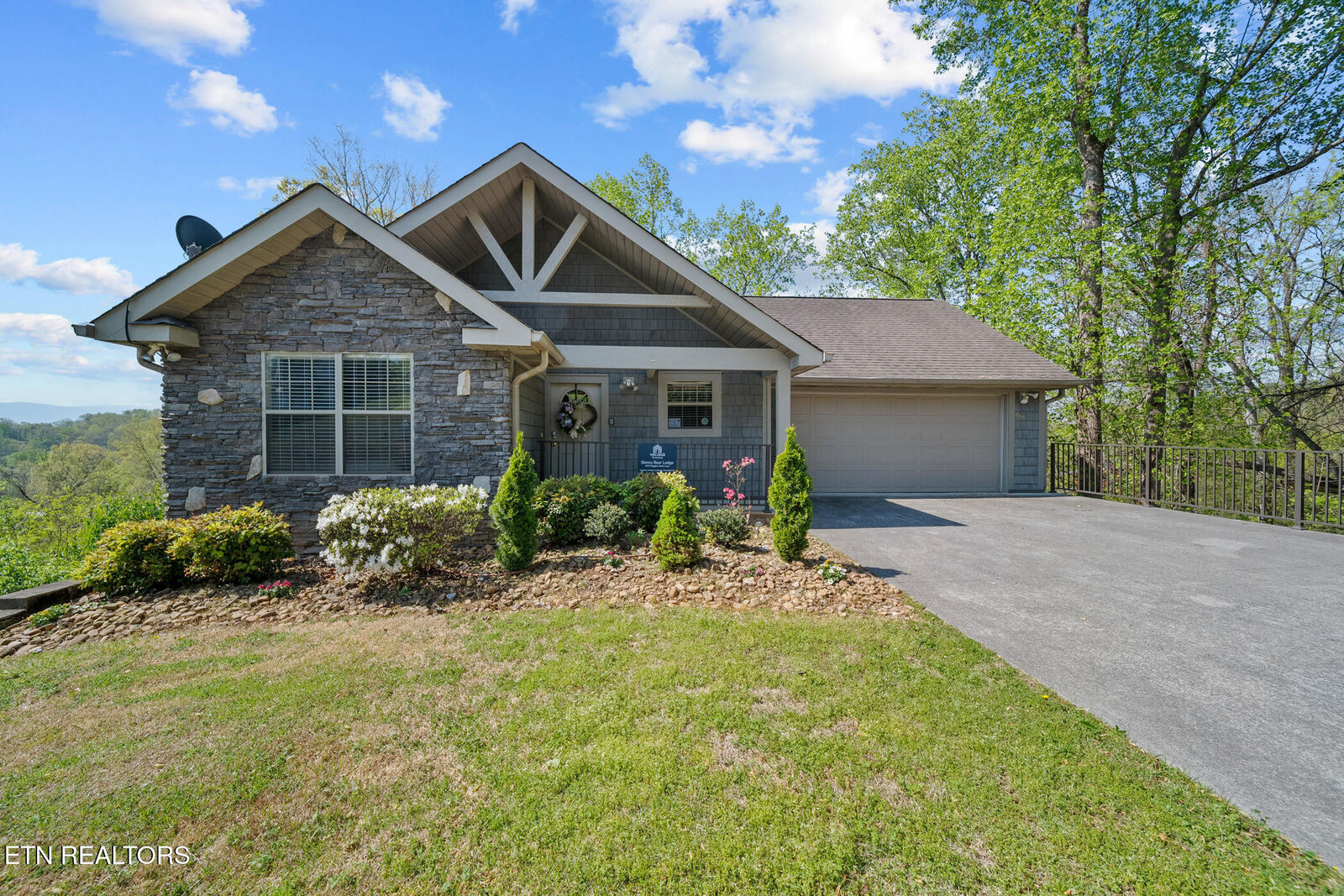 Property Photo: 405 Maggie Mack Lane TN 37862