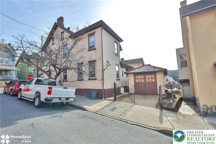 Property Photo: 424 W 4th PA 18015