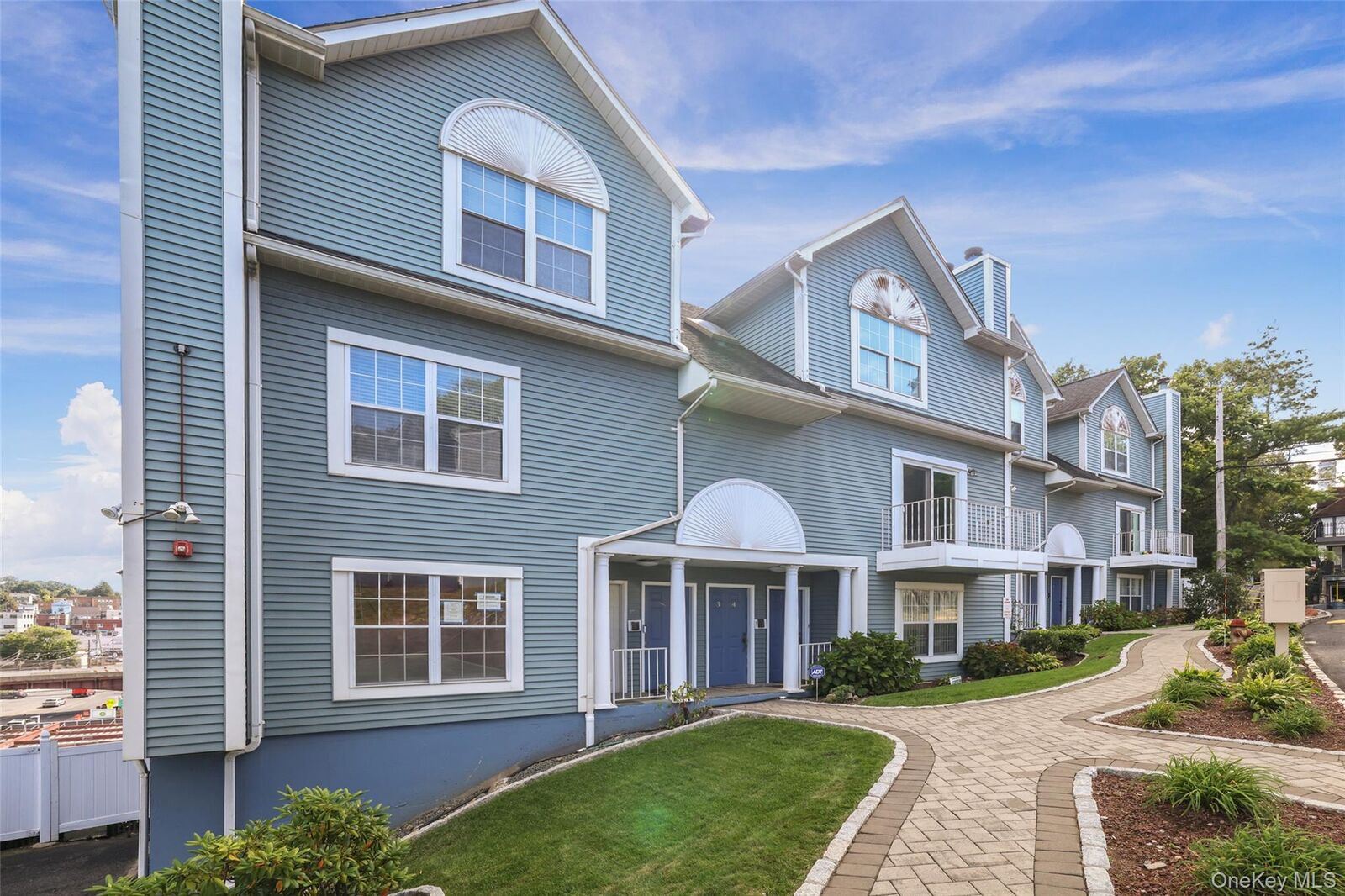 Property Photo:  2 Nob Hill Drive  NY 10523