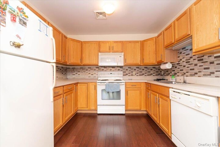 Property Photo: 6 Danica Way 7-47 NY 12754