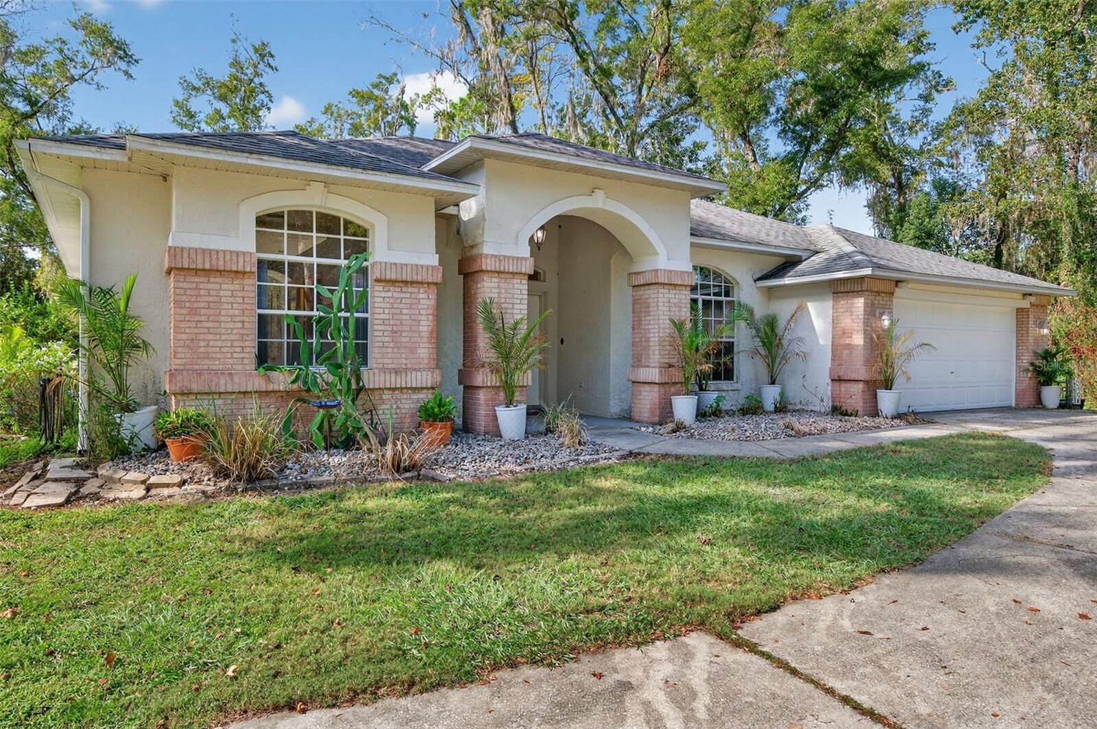 Property Photo:  11031 Nottingham Forest Drive  FL 34601 