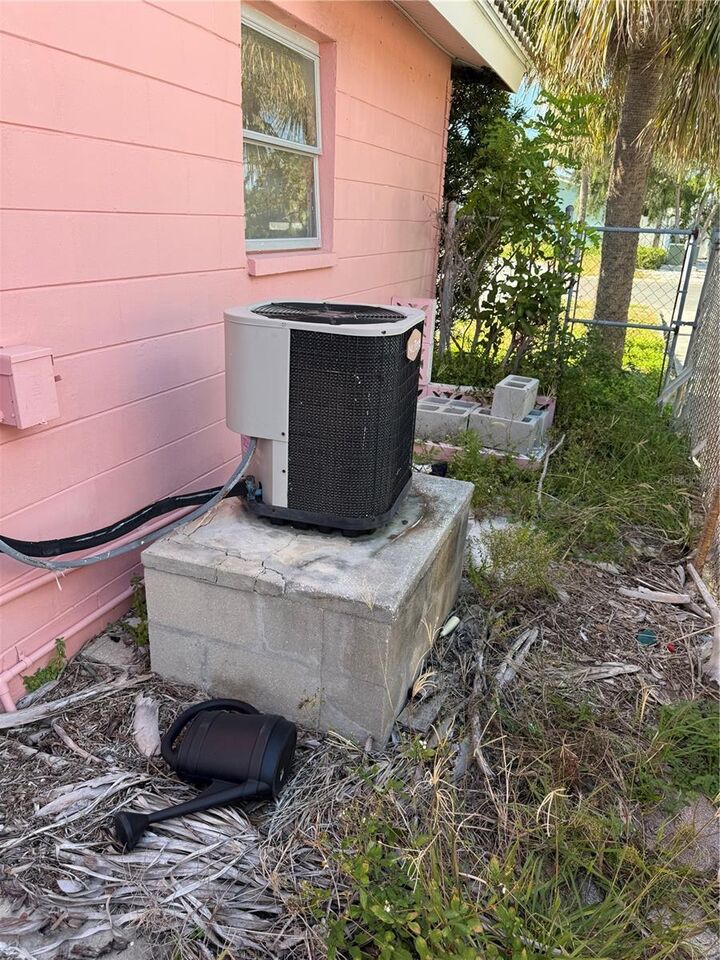 Property Photo:  624 77th Avenue  FL 33706 