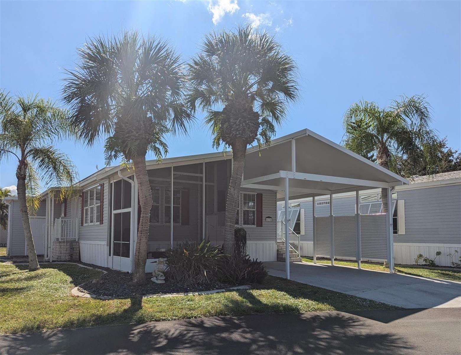 Property Photo:  2100 Kings Highway 674  FL 33980 
