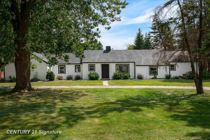 Property Photo: 2705 McCarty Road MI 48603