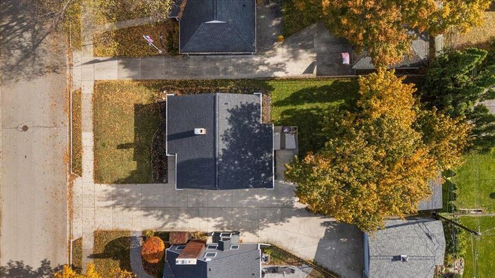 Property Photo: 342 Maywood Avenue MI 48307