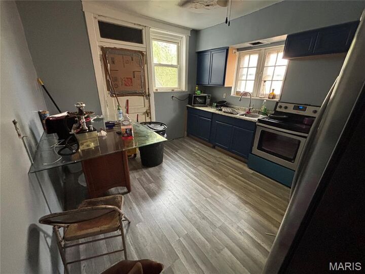 Property Photo: 4823 San Francisco Avenue MO 63115