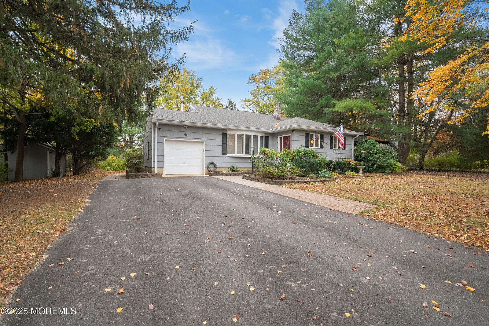 Property Photo:  4 Coral Place  NJ 07748 