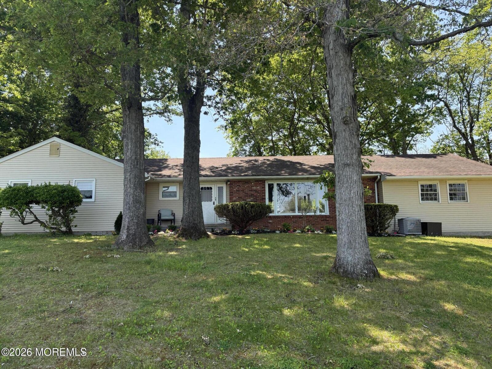 Property Photo:  193 Burlington Path Road  NJ 08514 