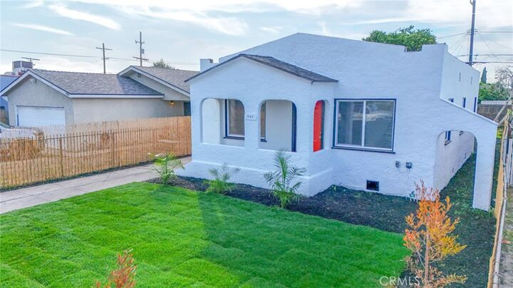 Property Photo: 946 E 104th CA 90002