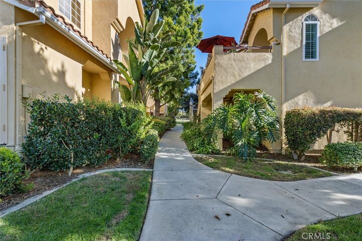 Property Photo:  78 Costero Aisle 301  CA 92614 