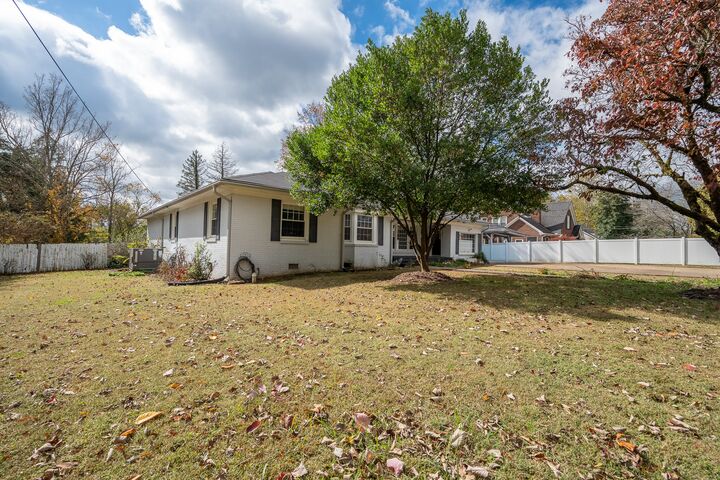 Property Photo:  523 Highland Ave  TN 38478