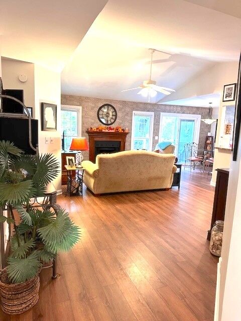 Property Photo: 4932 Yorkshire Rd TN 37211