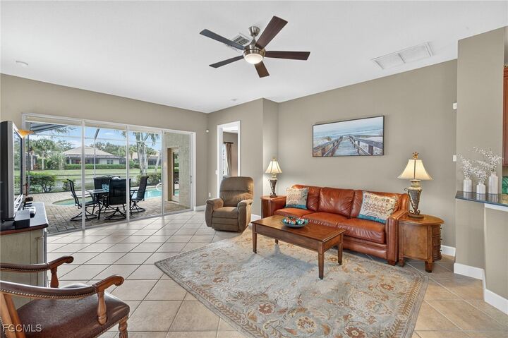 Property Photo: 11109 Oxbridge Way FL 33913