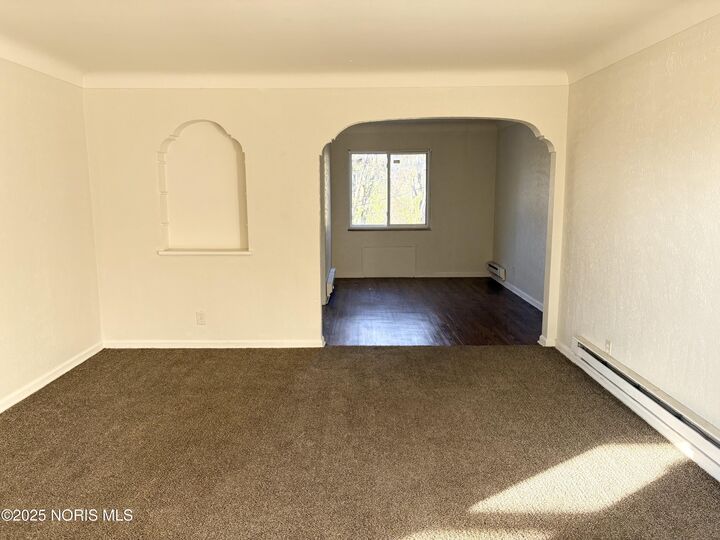 Property Photo:  1364 N Cove Boulevard  OH 43606 