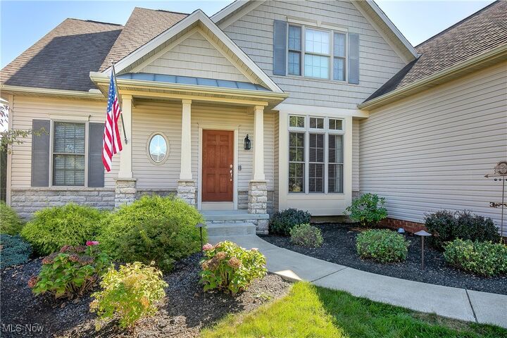 Property Photo:  7718 Rolling Green Avenue NW  OH 44646